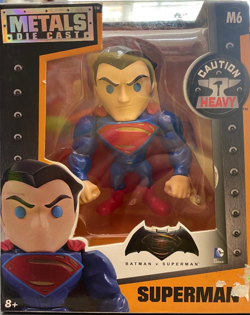 Metals Figura Superman Alternate 11 cm.